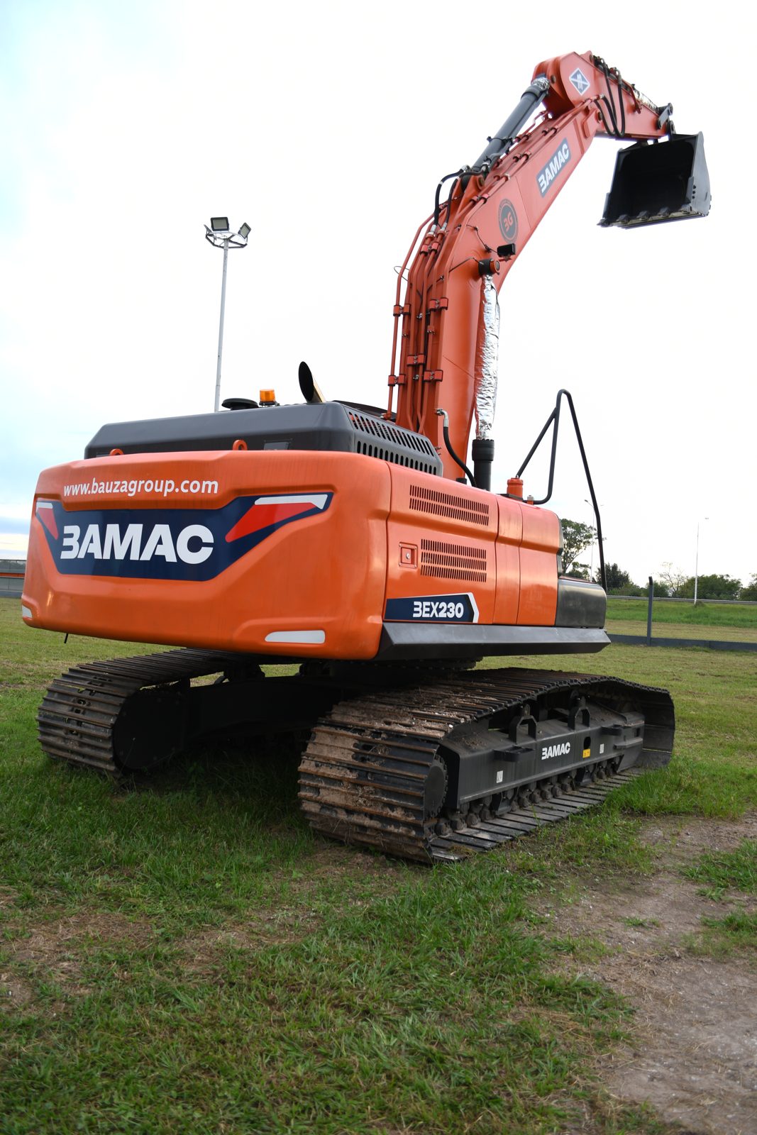 Excavadora BAMAC BEX230 — foto 3