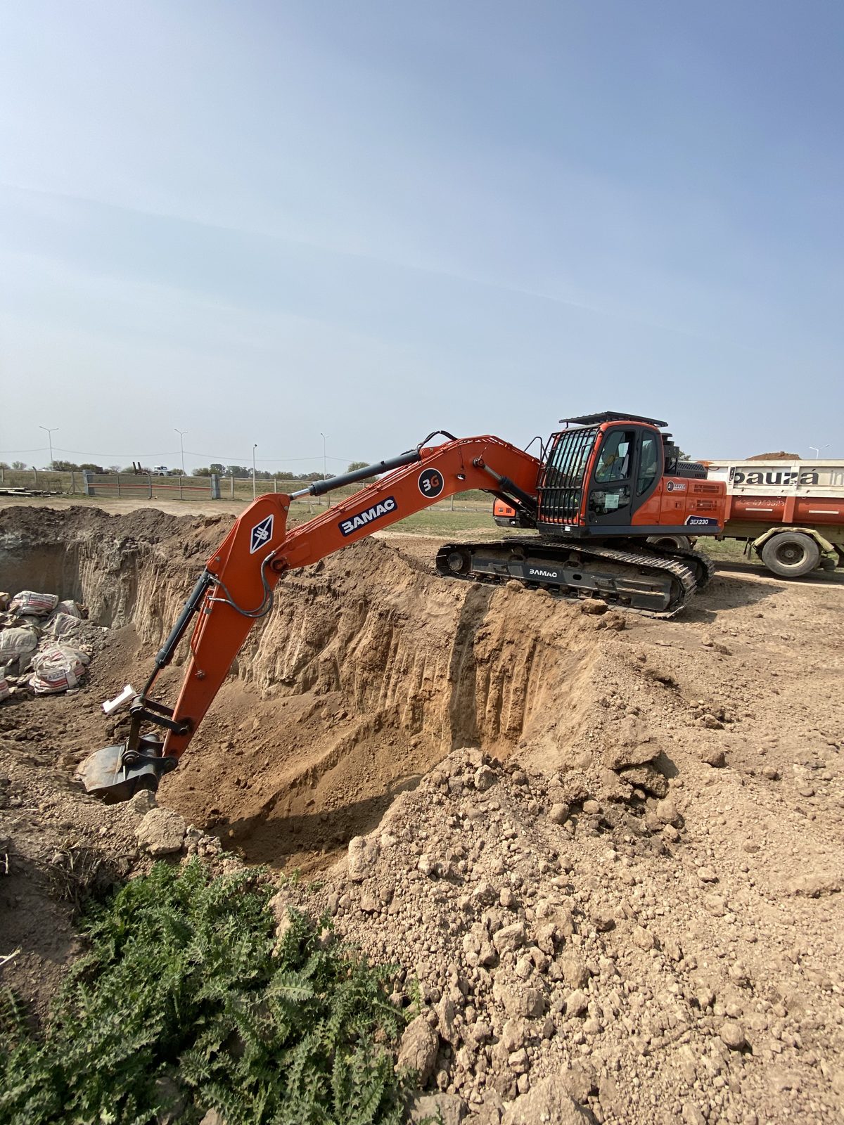 Excavadora BAMAC BEX230 — foto 5