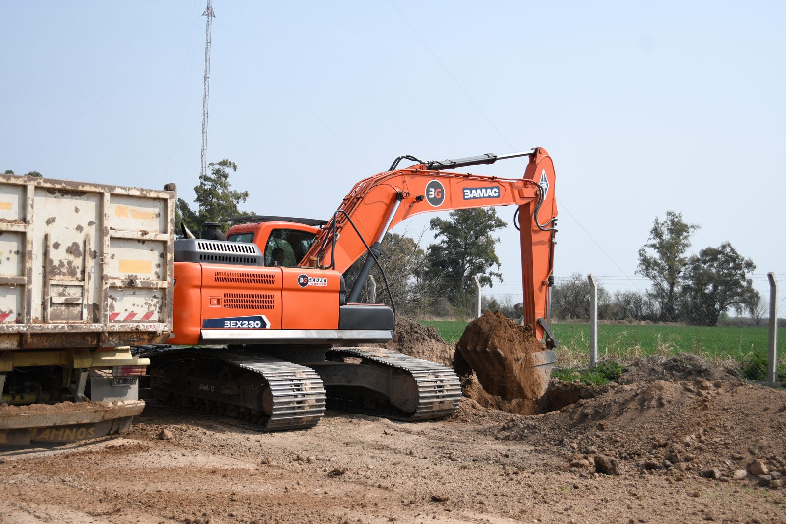 Excavadora BAMAC BEX230 — foto 7