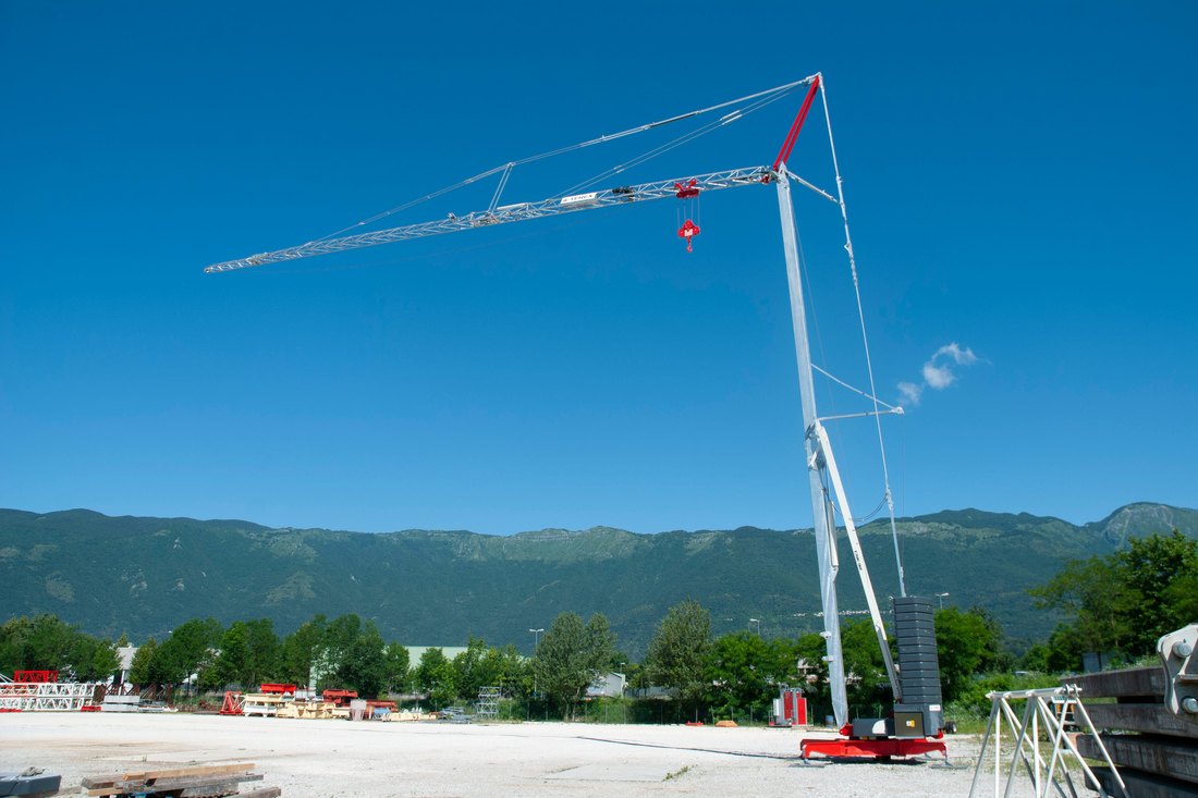 Grúa torre autodesplegable TEREX CBR 32 PLUS