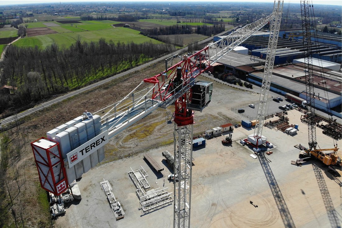 Grúa torre flat top TEREX CTT 222-10